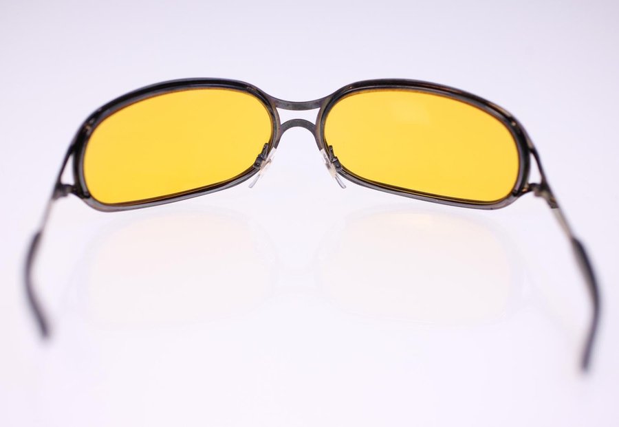 Vintage mens wraparound sunglasses with yellow lenses-circa 1990s-Weight 42g