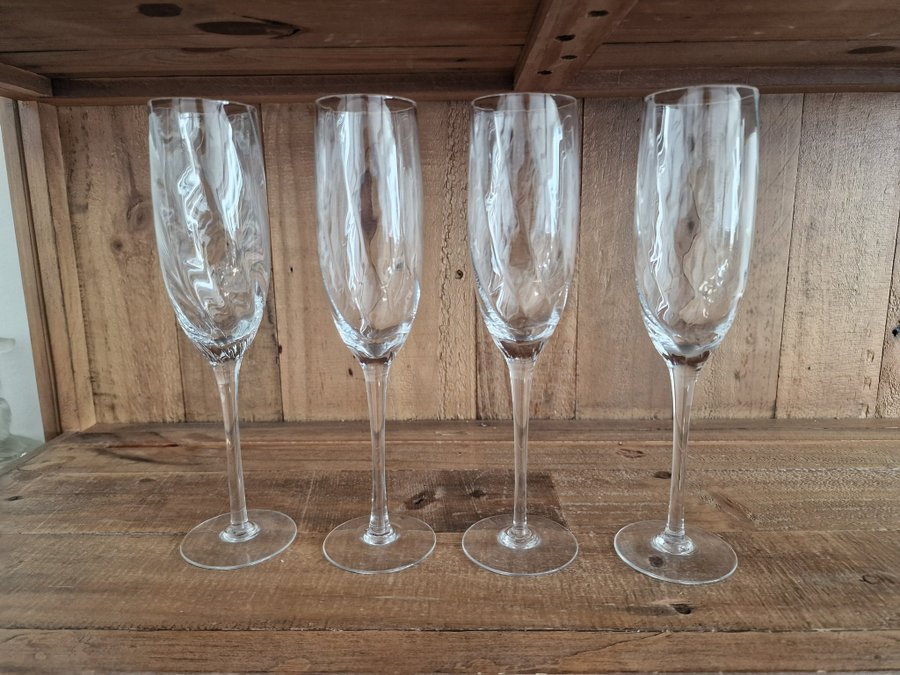 4 st CHAMPAGNESTRUTAR optikblåst glas, prosecco glas vinglas