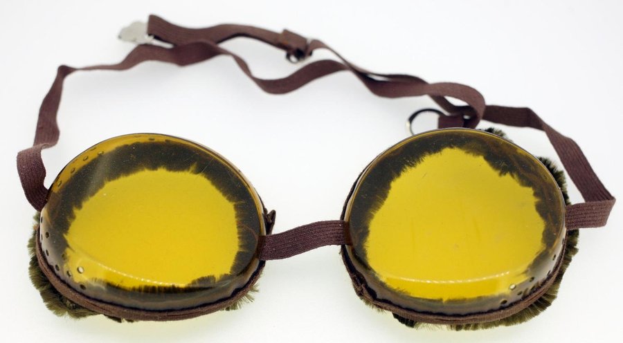 Vintage steampunk unisex goggles-one size-over 60 years old-boxed/NEW