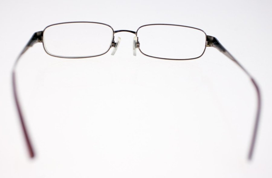 Specsavers unisex metal frame eyeglasses with prescription lens-circa 00s-18g