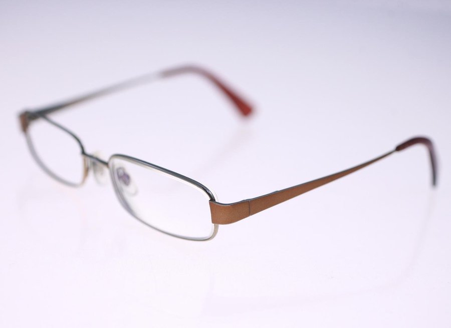 Specsavers unisex metal frame eyeglasses with prescription lens-circa 00s-18g