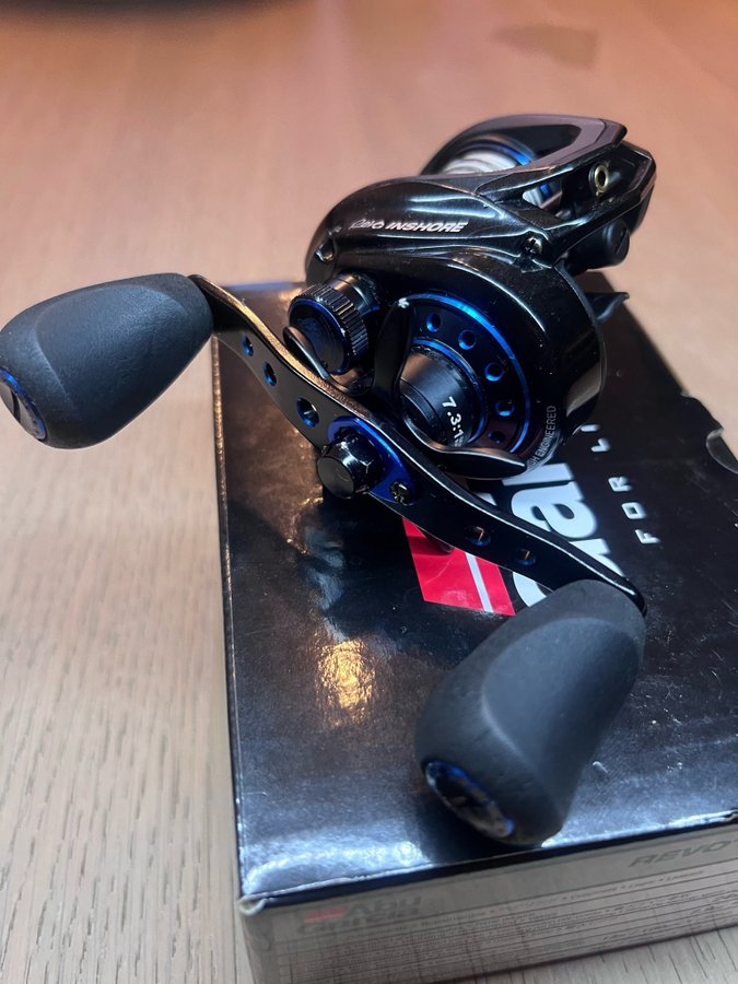 Abu Garcia Revo In-shore multirulle kort auktion 1kr utpris!