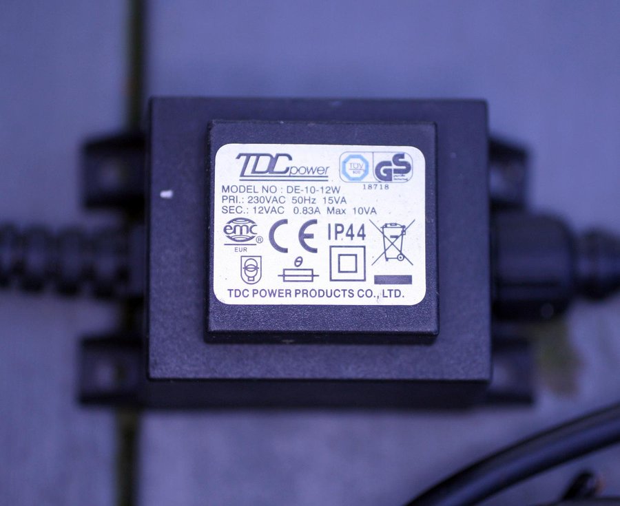 TDC Power external power supply for pond equipment-UK / EU voltage-Weight 556g