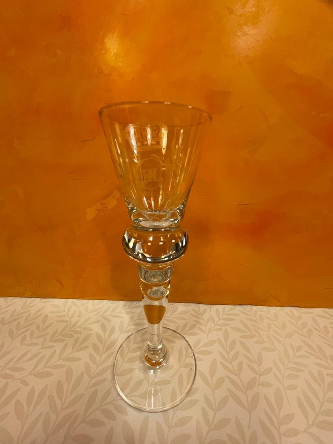 Reijmyre - Gustav III - vin glas