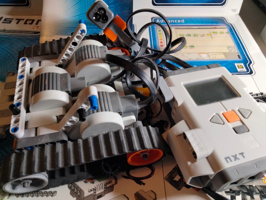 Lego Mindstorms NXT2.0 Robot Programmerbar