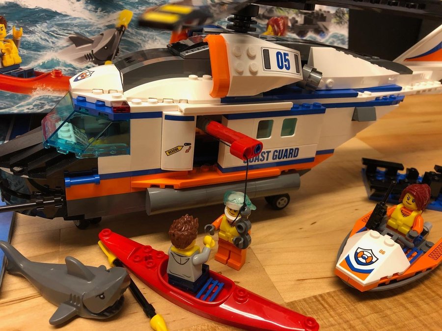LEGO City 60166 BEG "Tung räddningshelikopter" - från 2017 komplett i nyskick!!