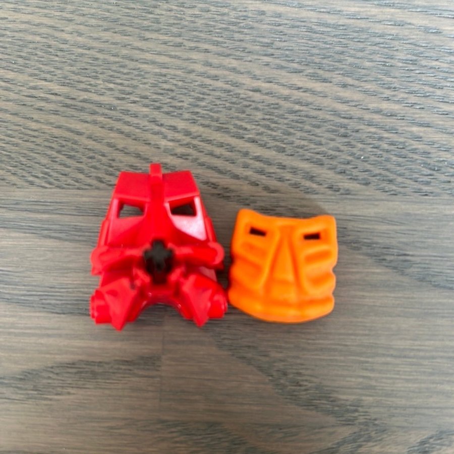 2 st Bionicle maskar