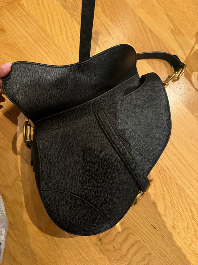 Dior saddle bag medium