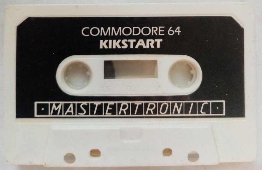 Kikstart (Mastertronic) [Vit] - Lös Tape - Kassett - Commodore 64 / C64 Spel
