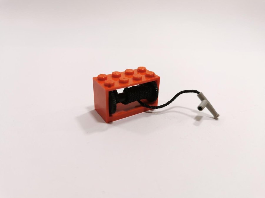 Lego - snöre - string reel - 2x4x2 - part 4209 - röd (grå handtag)