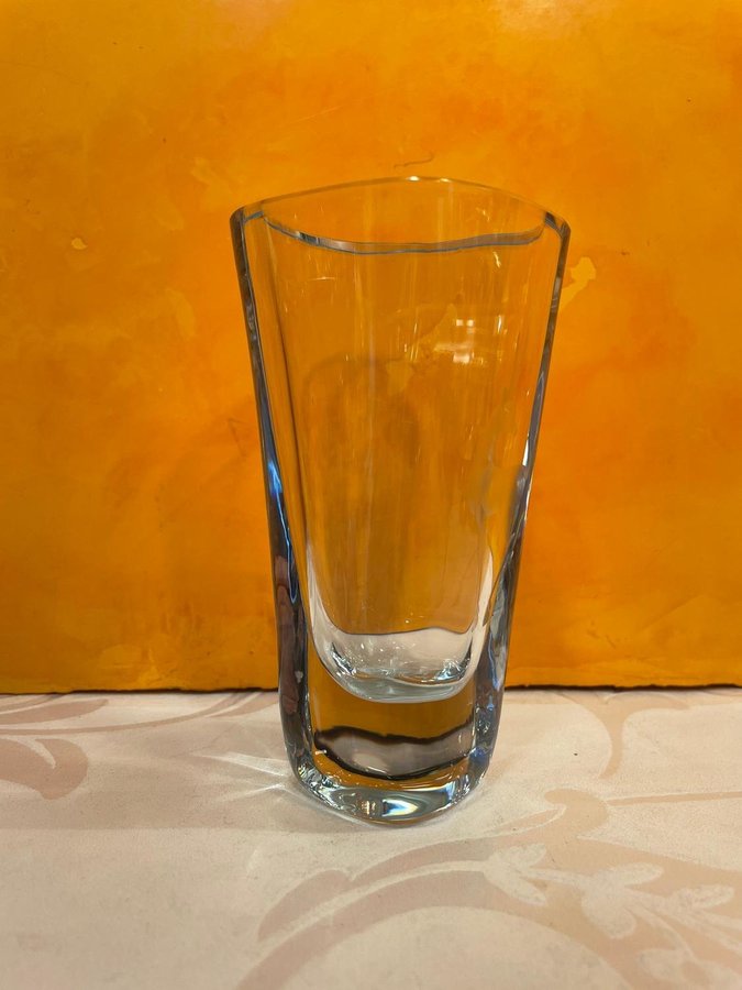 Gerda Strömberg VAS glas  Slipad dekor signerad  strömbergshyttan 50 talet