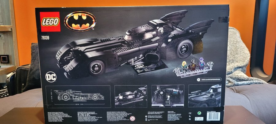 LEGO DC "76139 - 1989 Batmobile™" (NY  OÖPPNAD)