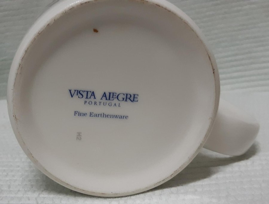 Vista Alegre - Portugal Fine Earthenware porcelain mug Mugg