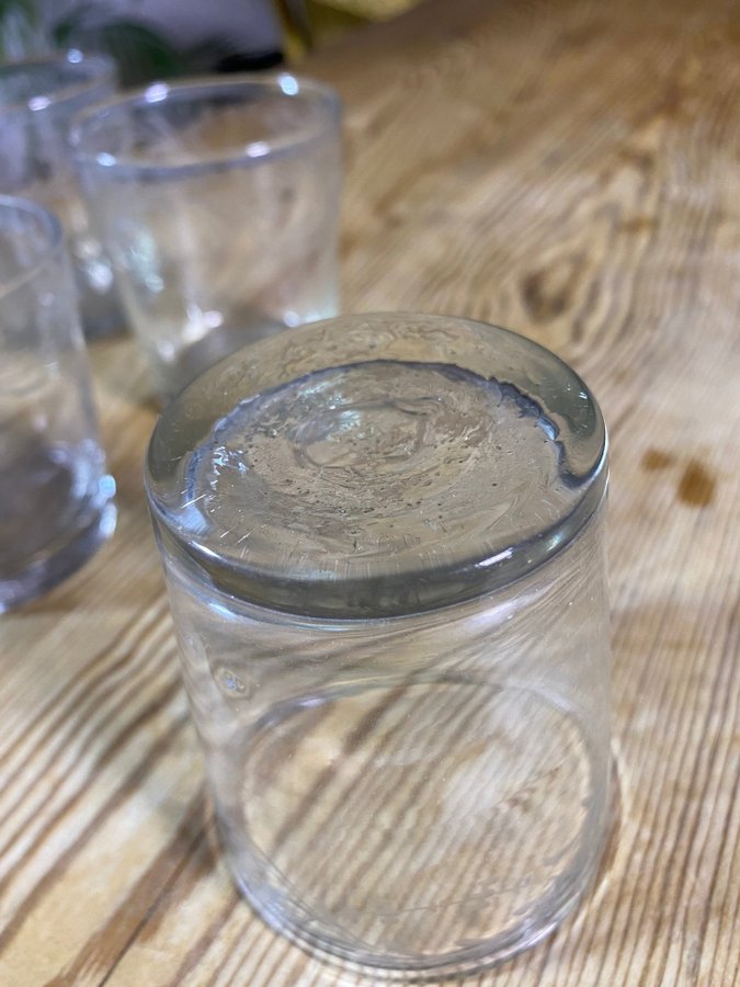 Glas handblåsta med kasad dekor empirestil 5 st