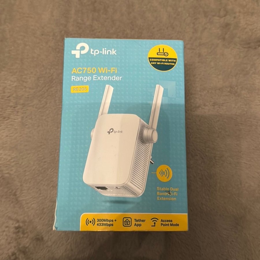 TP-Link AC750 Wi-Fi Range Extender RE205