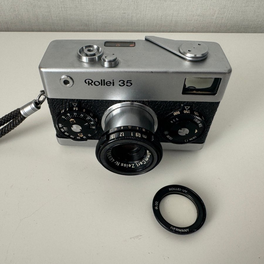 Rollei 35 Made in Japan + Unikt UV-filter