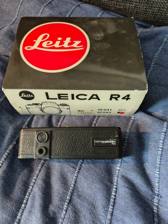 Leica R4