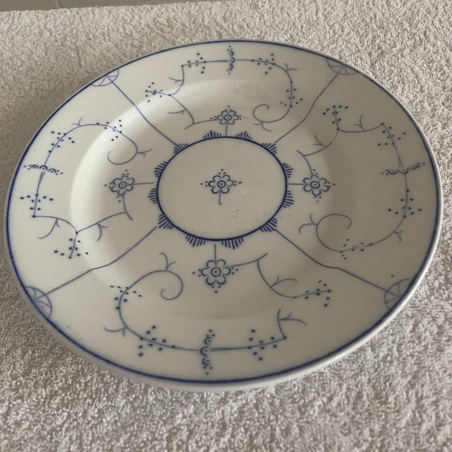 VILLEROY  BOCH DRESDEN MATTALLRIK BLÅ VITT FAT DIAMETER 23,5 CM