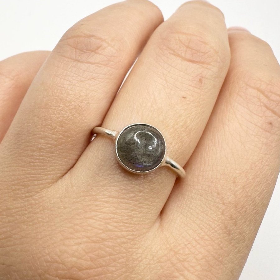 Sten ring, silverpläterad. Labradorit Sten. Ädelsten. 925.