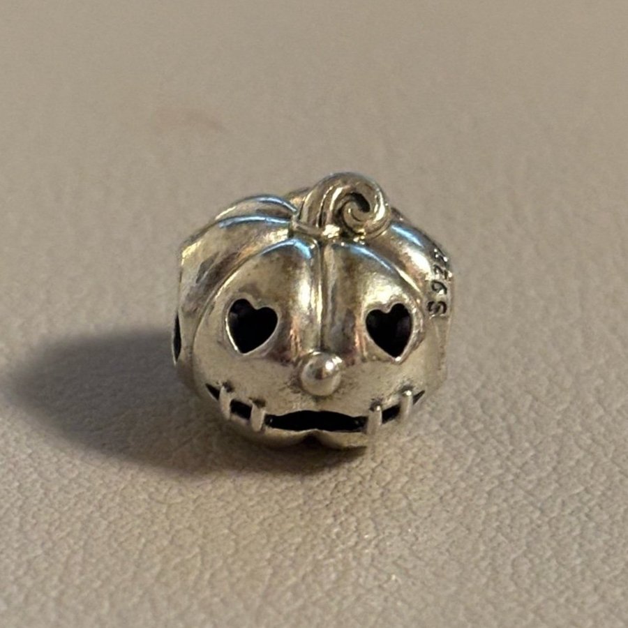 Pandora Charm Pumpa