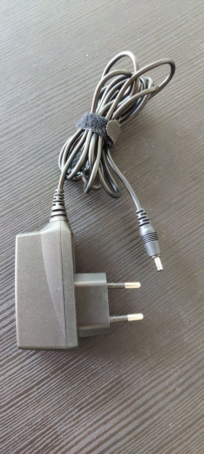 Nokia adapter mobilladdare