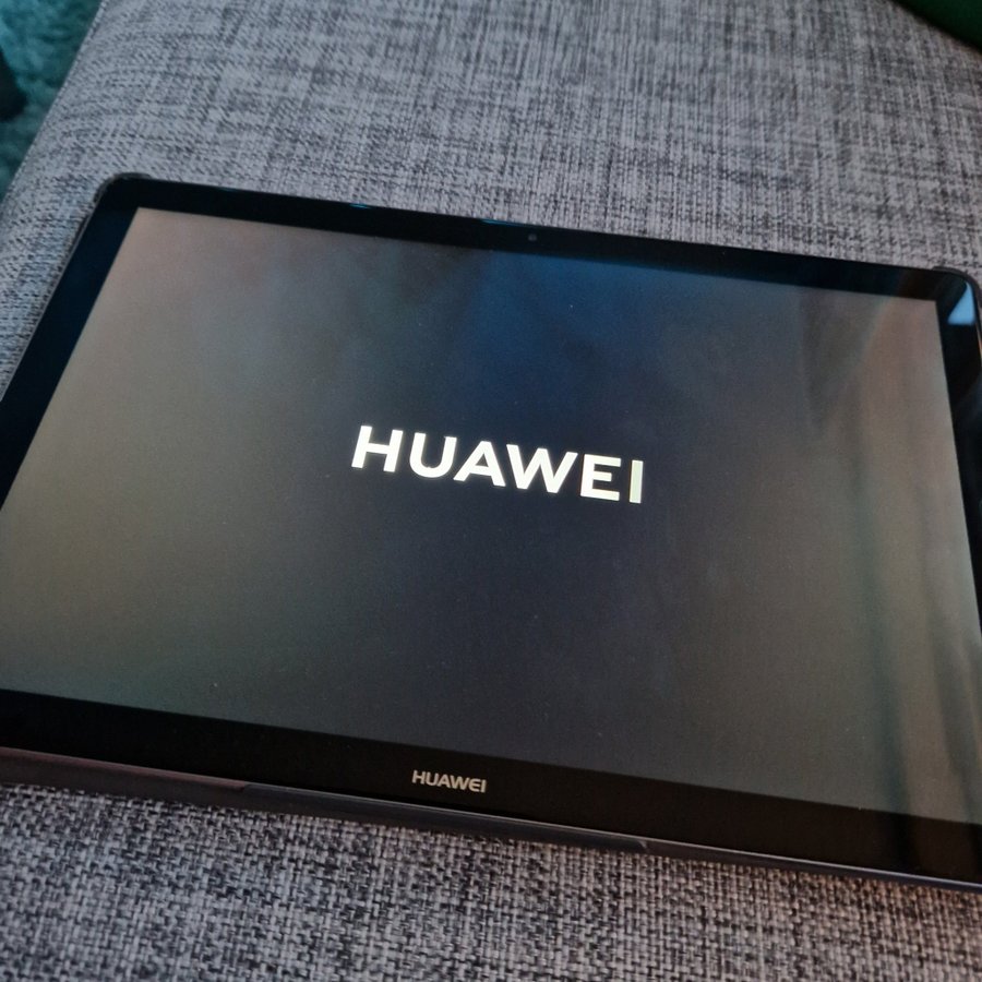 Huawei MediaPad M5 CMR-W09 108'' | 64GB 4GB RAM | Kanonskick | Originalkartong