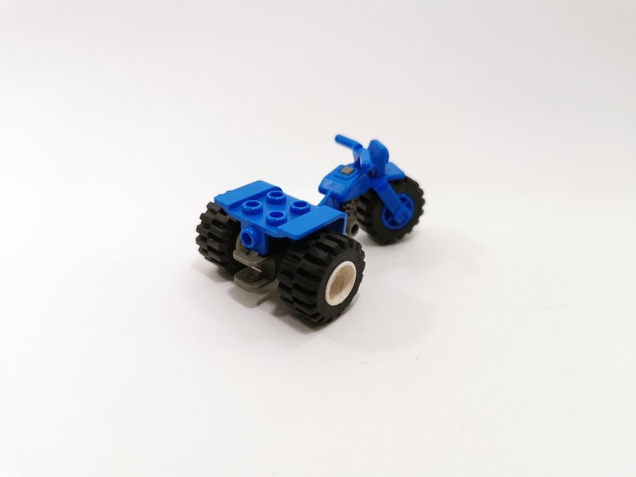 Lego - fordon - motorcykel - trehjuling - blå