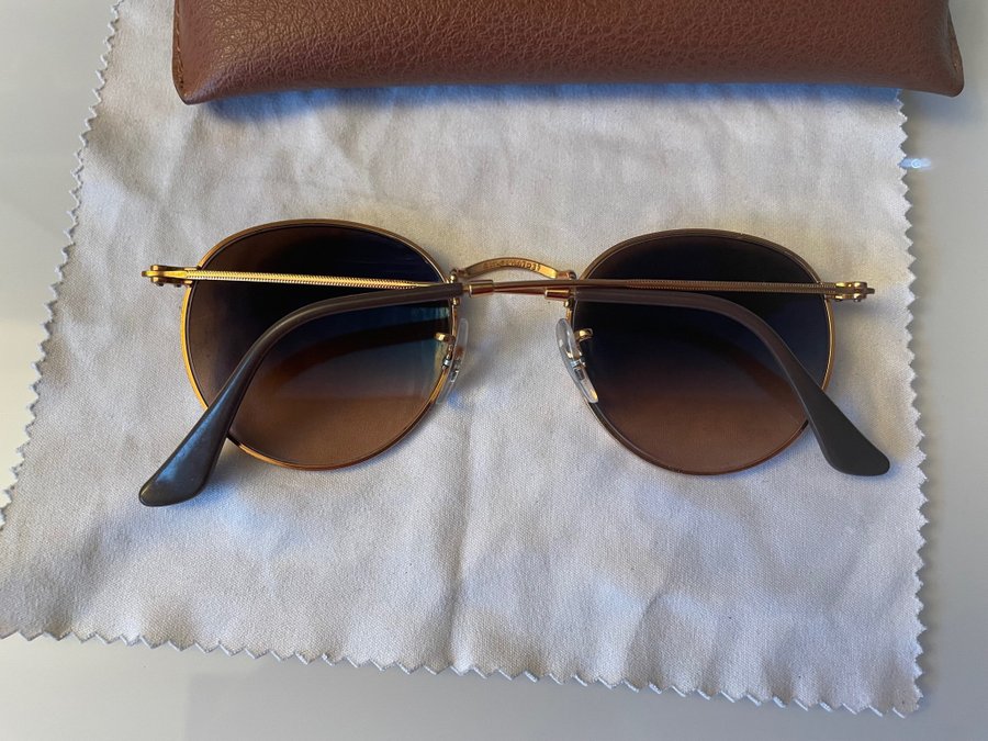 Ray-Ban Solglasögon rb3447