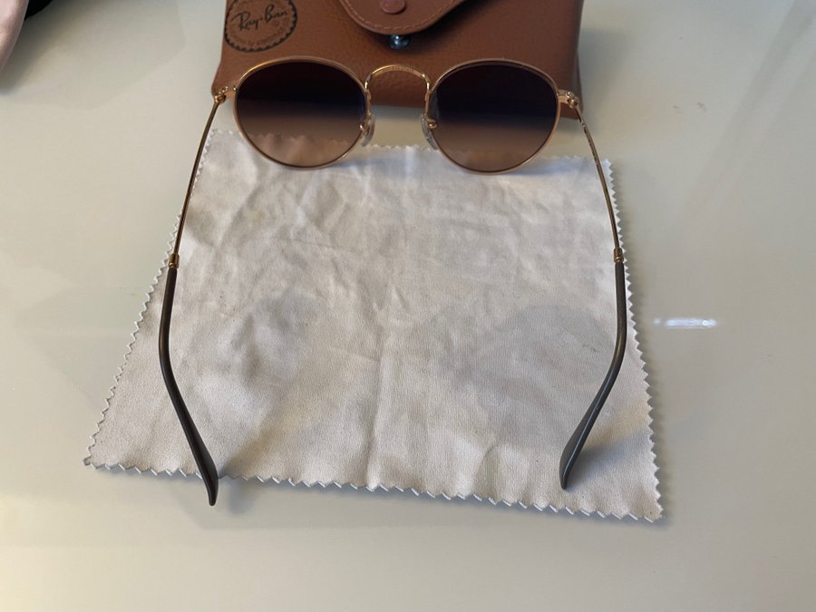 Ray-Ban Solglasögon rb3447