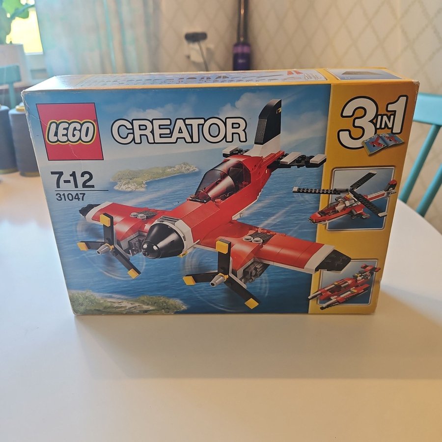 LEGO Creator 3-i-1 Flygplan, Helikopter  Båt 31047