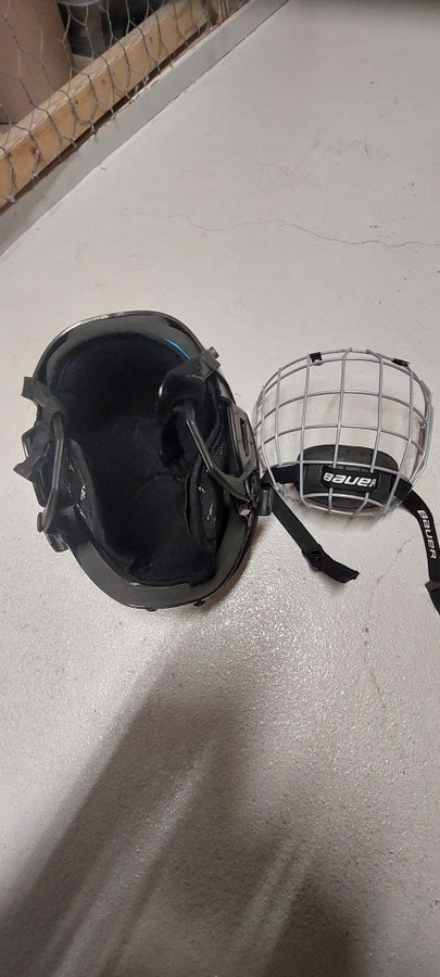 Bauer Ishockeyhjälm med Visir för barn