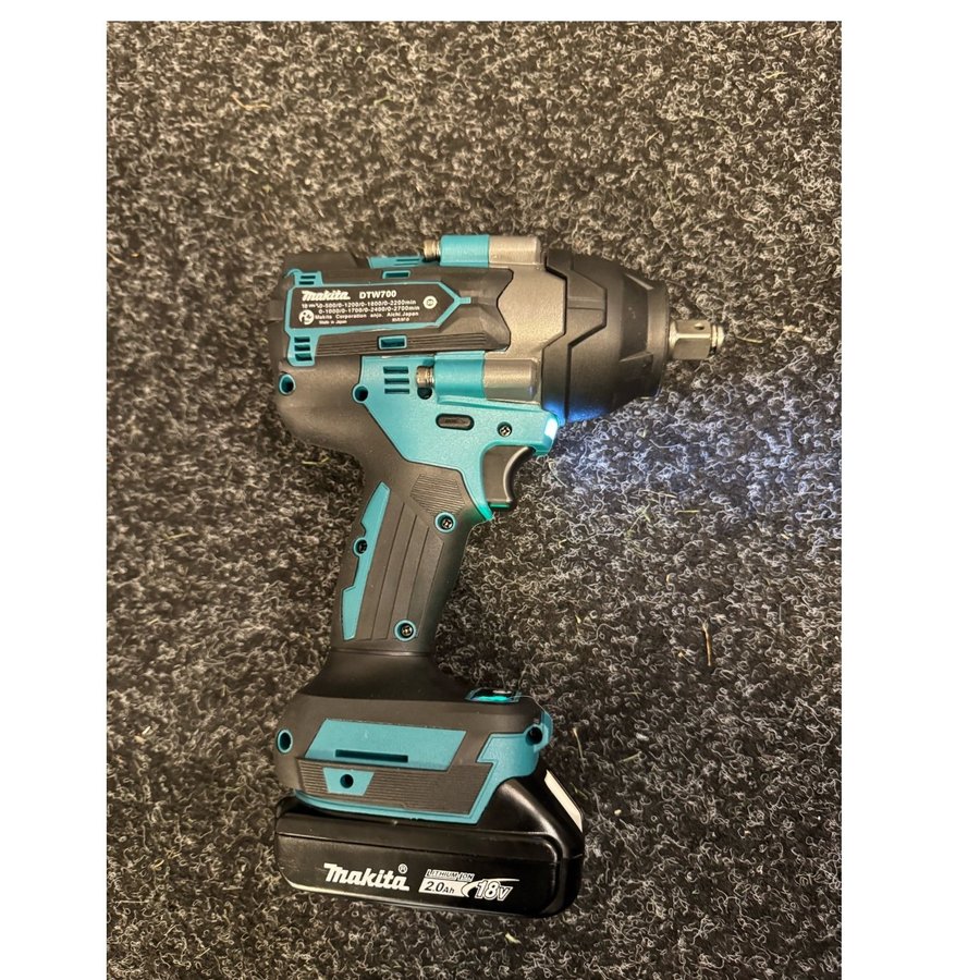 Makita DTW700 Mutterdragare 18V 1/2" 1000nm