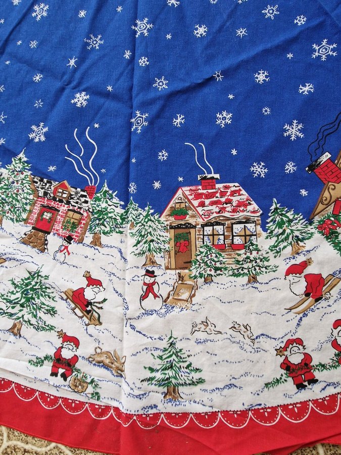 Stor rund Julduk med snöflingor och tomtar retro vintage design