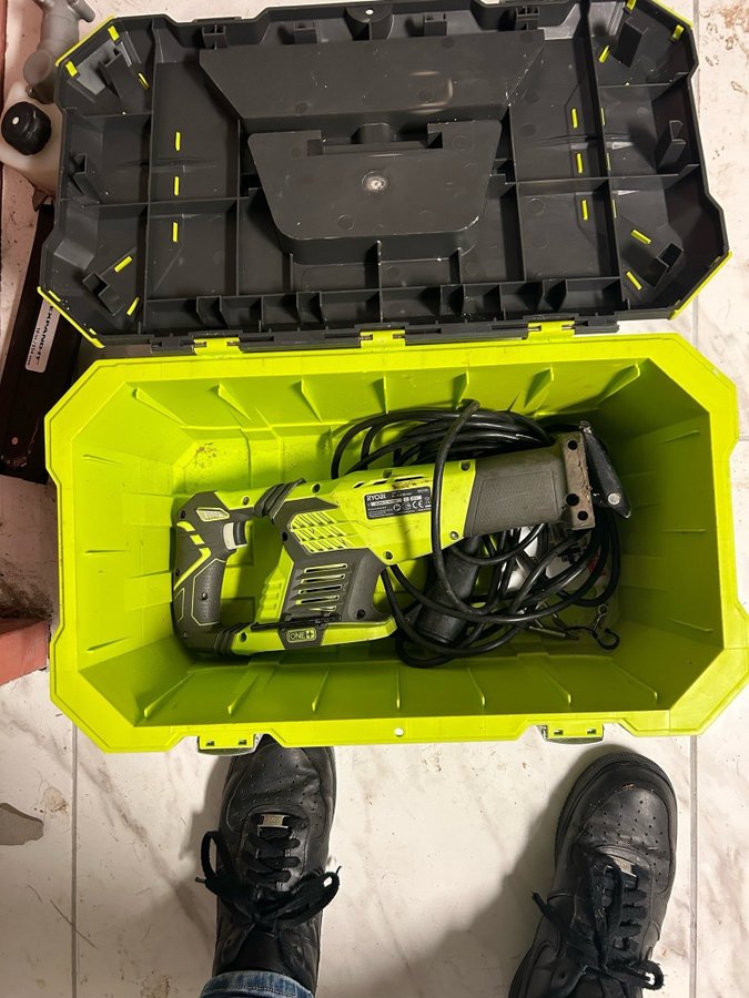 Ryobi One+ Set