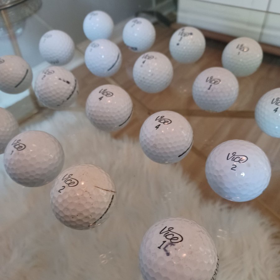 Golfbollar Vice pro och Tour 24 st A klass 4kr st