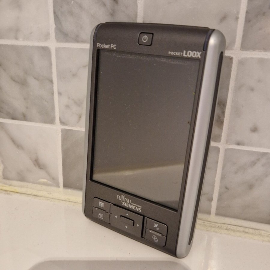 Fujitsu Siemens Pocket PC Loox