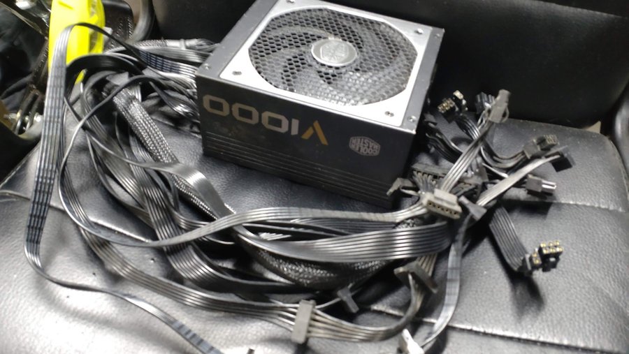 Cooler Master V1000, 1000W 80+ Gold