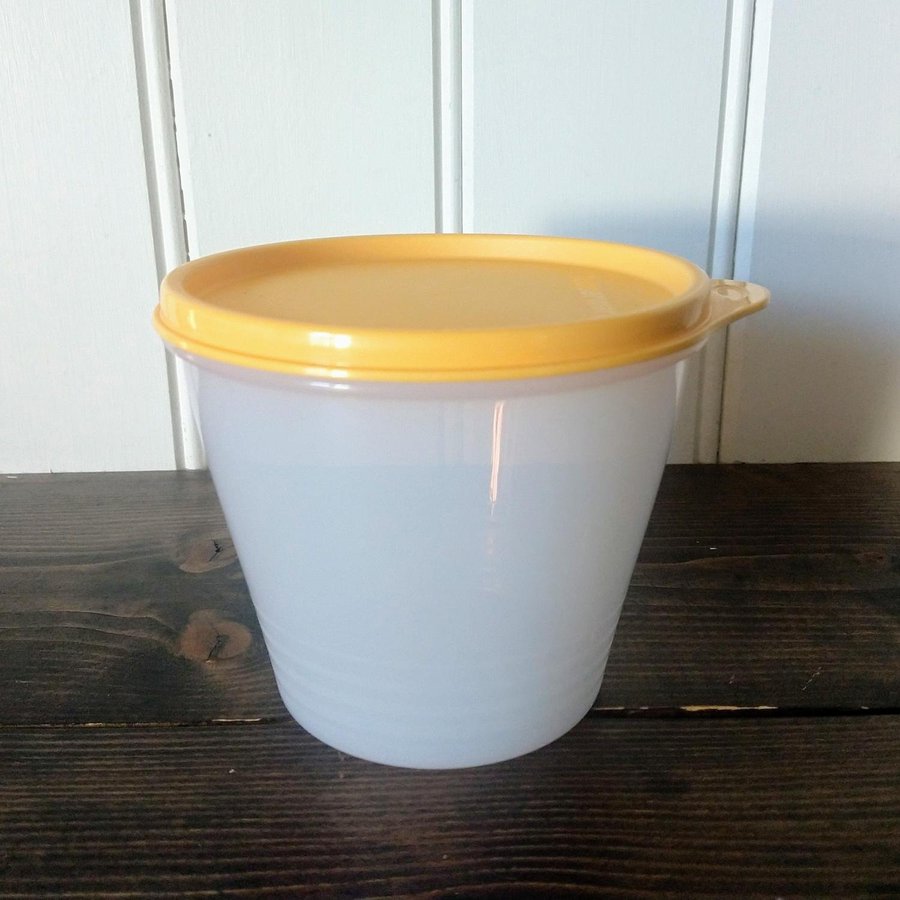 Ny Tupperware Classic burk gult lock 800ml