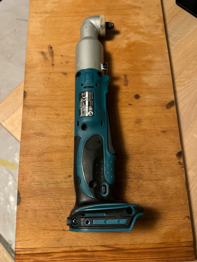 Makita DTL063 vinkelmutterdragare 18V