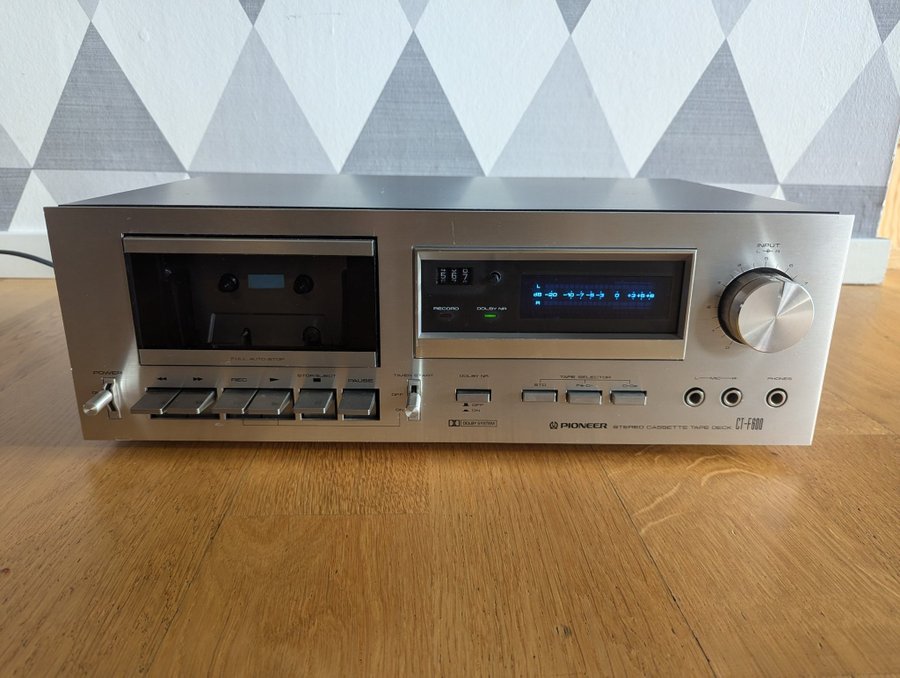 Pioneer CT-F600 Kassettbandspelare