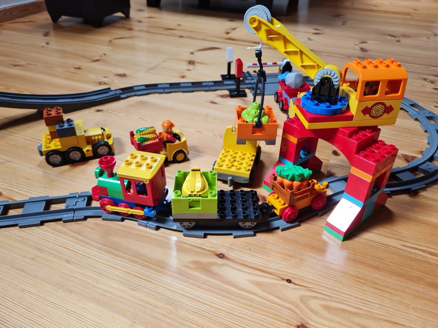 Lego Duplo Tågset med tillbehör