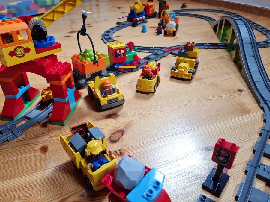 Lego Duplo Tågset med tillbehör