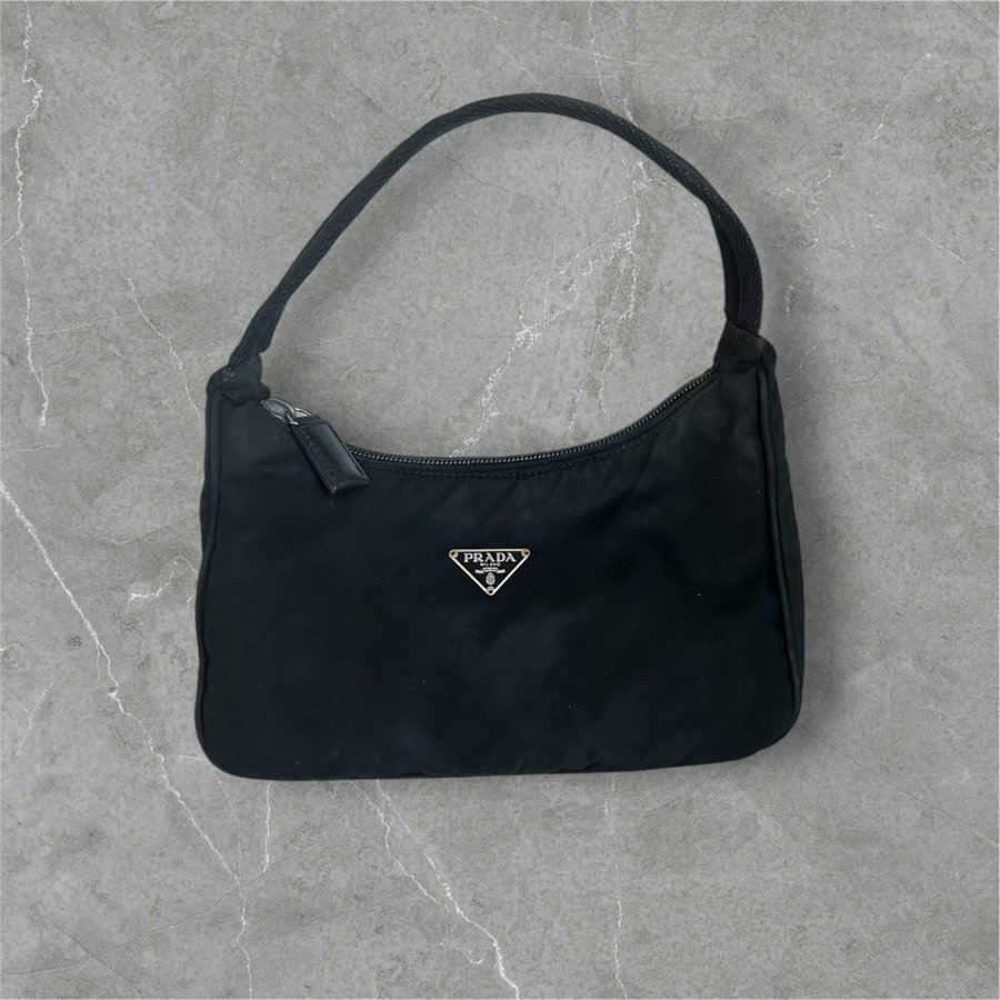 Prada Re-Nylon väska axelväska pochette mini bag