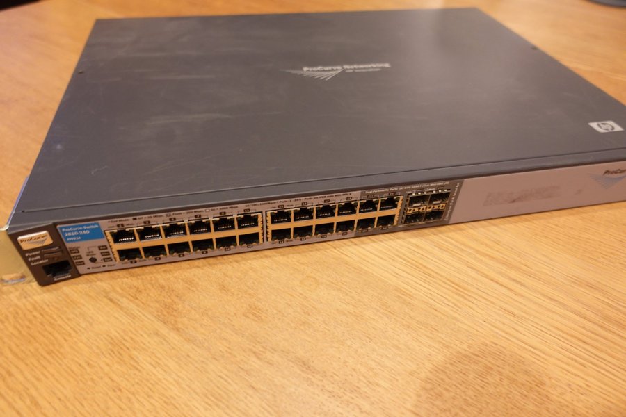 HP ProCurve 2810-24G gigabitswitch