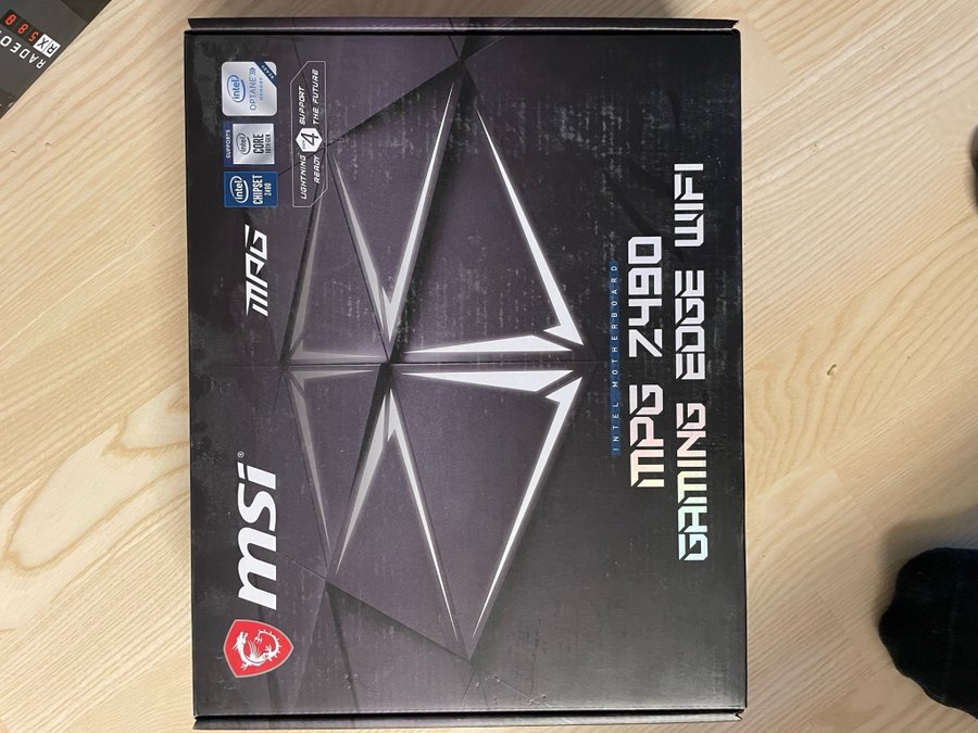 MSI MPG Z490 Gaming Edge Wifi