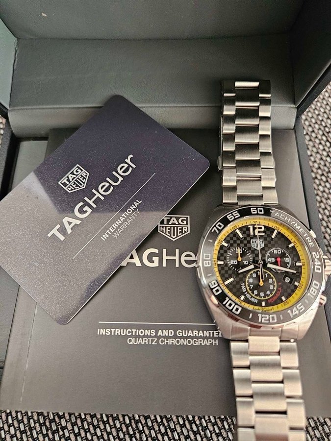 TAG HEUER Formula 1 Chronograph Quartz