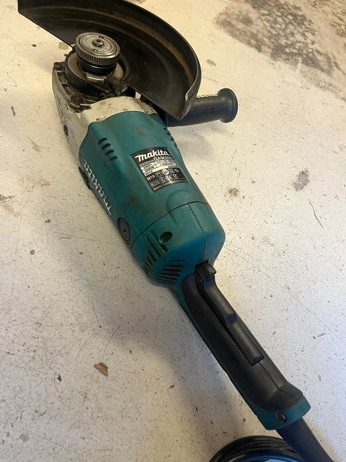 Vinkelslip Makita GA9020S