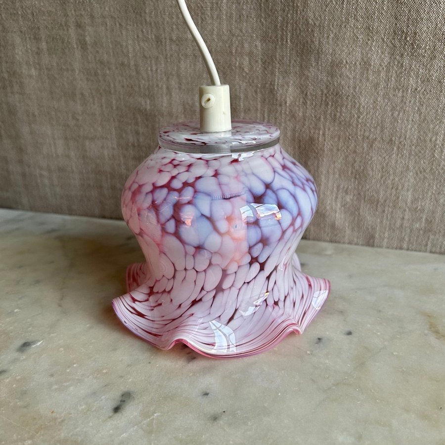 Fönsterlampa Mönstrat Swirl Glas Rosa Vit Swirl Konstglas Lampa Retro