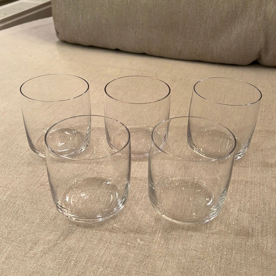 Säljer 5 st munblåsta whiskyglas (okänt märke)