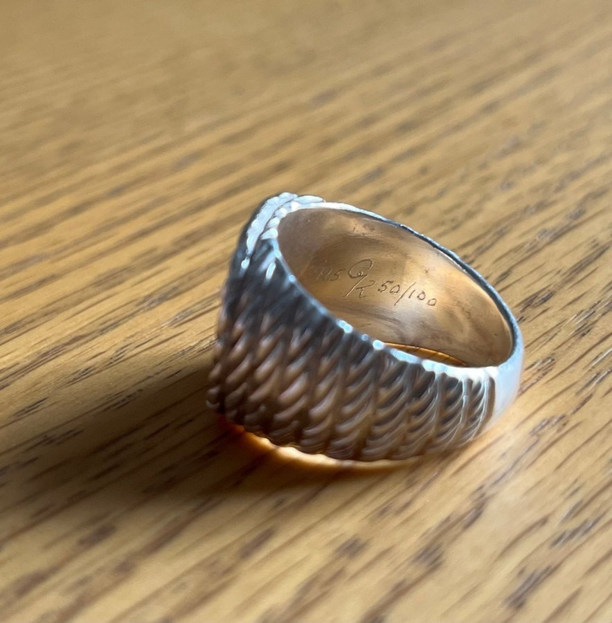 Göran Kling / Eye ring